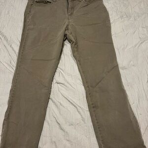 3/$30 Faded Glory Women's Jeans in Olive